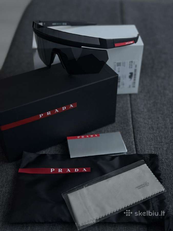 Prada akiniai