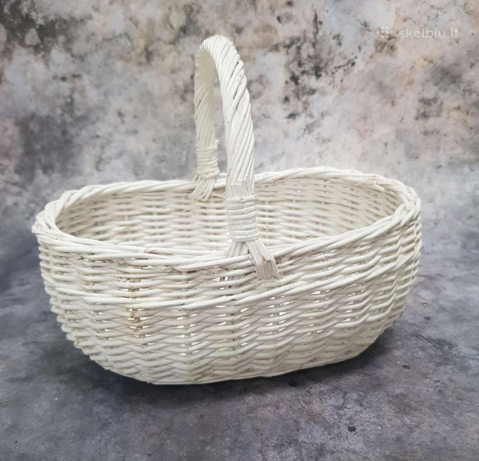Pintas baltas nedidelis krepšelis su rankena