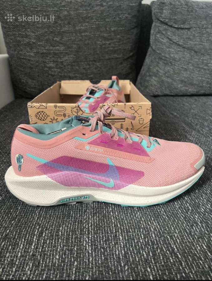 Nike batai