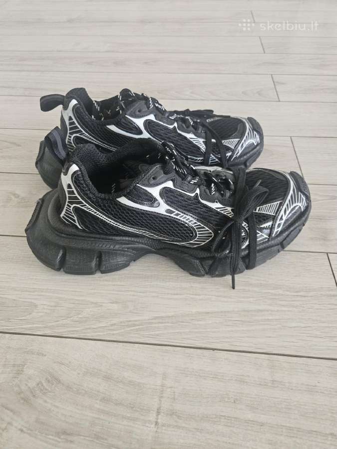 Balenciaga batai