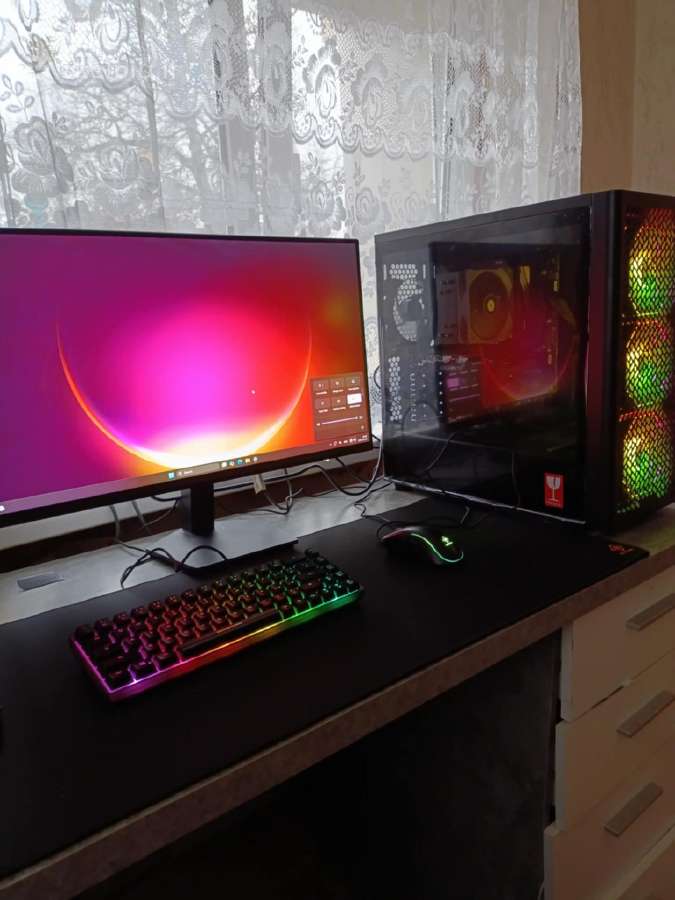 Pilnas Gaming Setup
