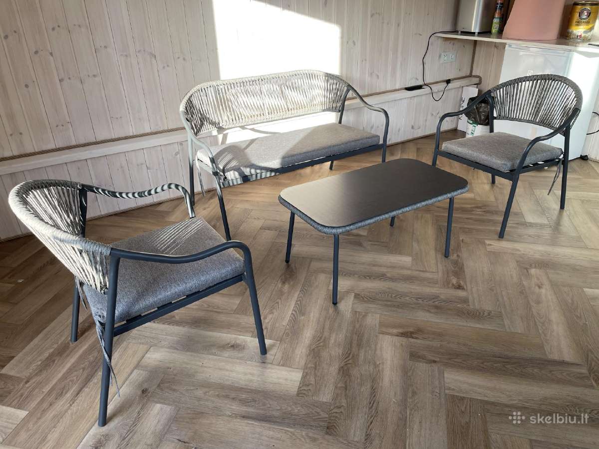 Lauko baldai beveik nauji komplektas su staliuku - nuotraukos Nr. 3