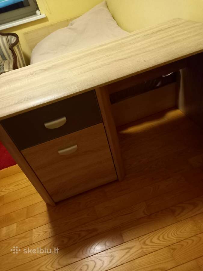 Rašomas stalas su kėde - nuotraukos Nr. 2
