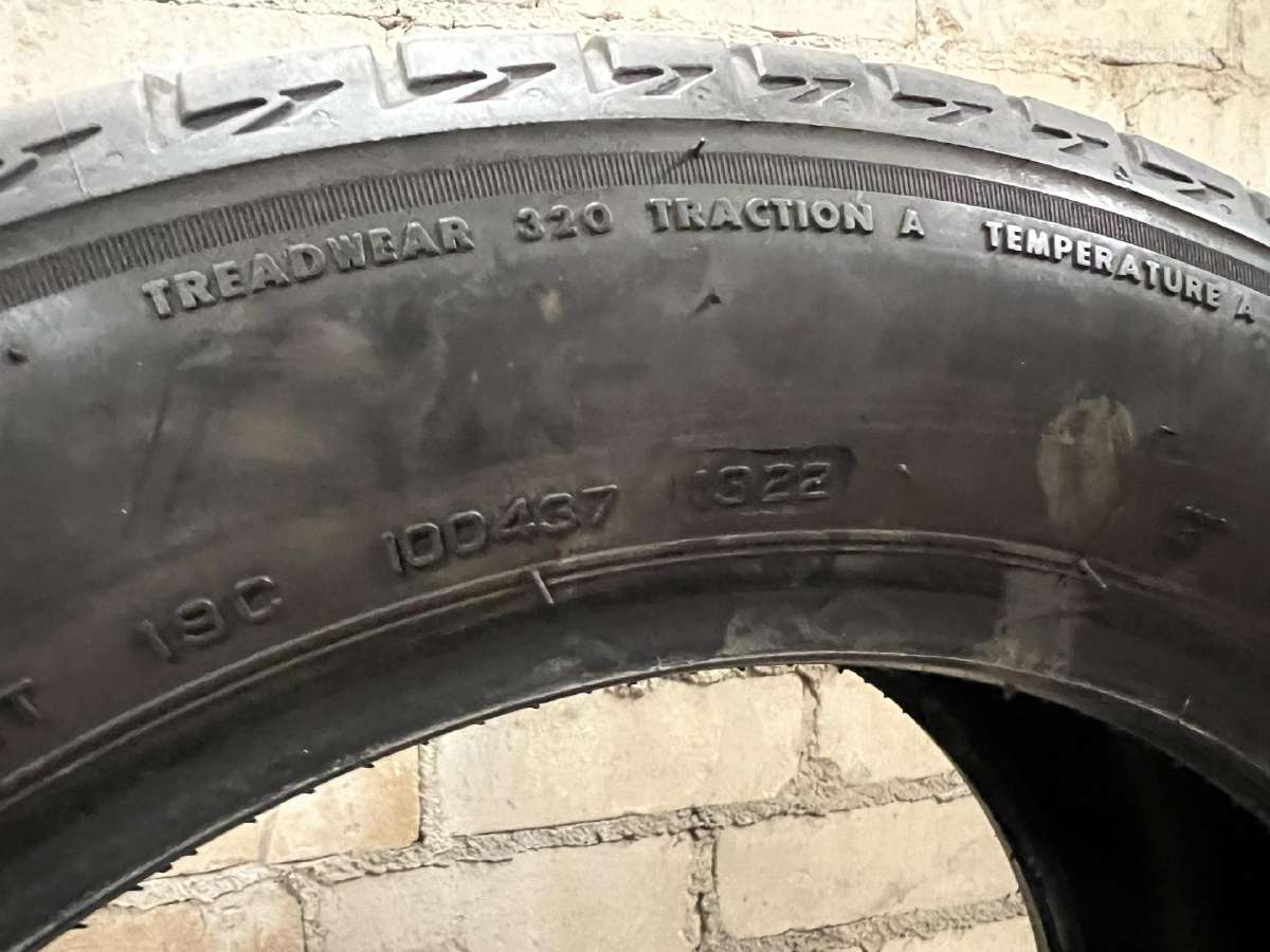 Dvi padangos 215/55/r17 Sava ir dvi Bridgestone - nuotraukos Nr. 19