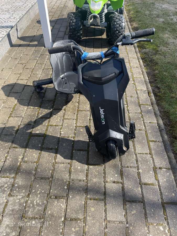 Vaikiškas elektrinis dviratis