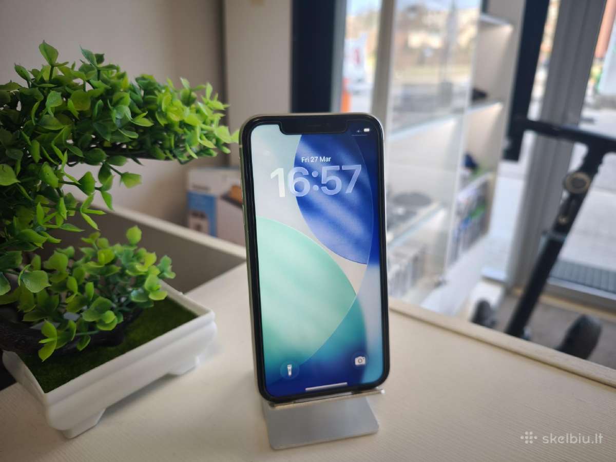 Puikus iPhone 11 White su Garantija