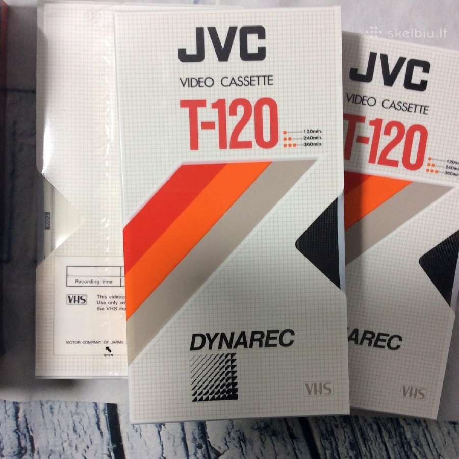 JVC ir kiti gamintojai.