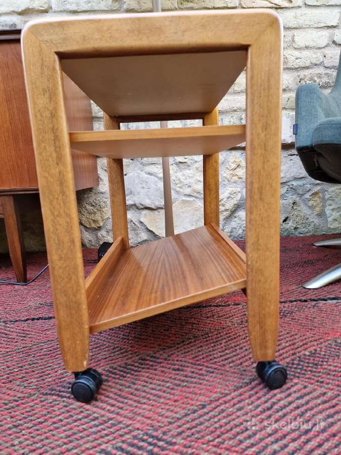 Vintažinis mid century tikmedžio staliukas - nuotraukos Nr. 12