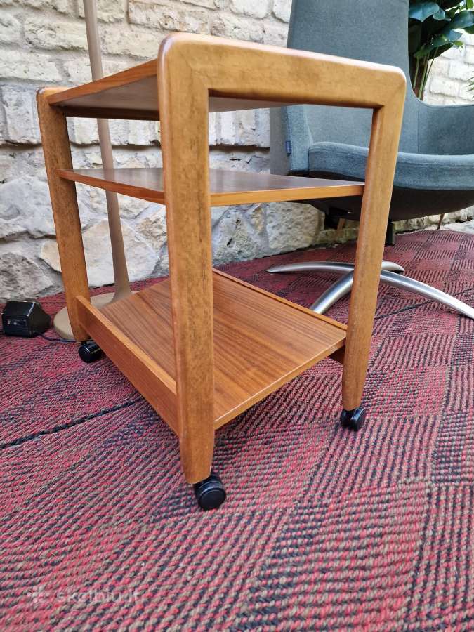 Vintažinis mid century tikmedžio staliukas - nuotraukos Nr. 17