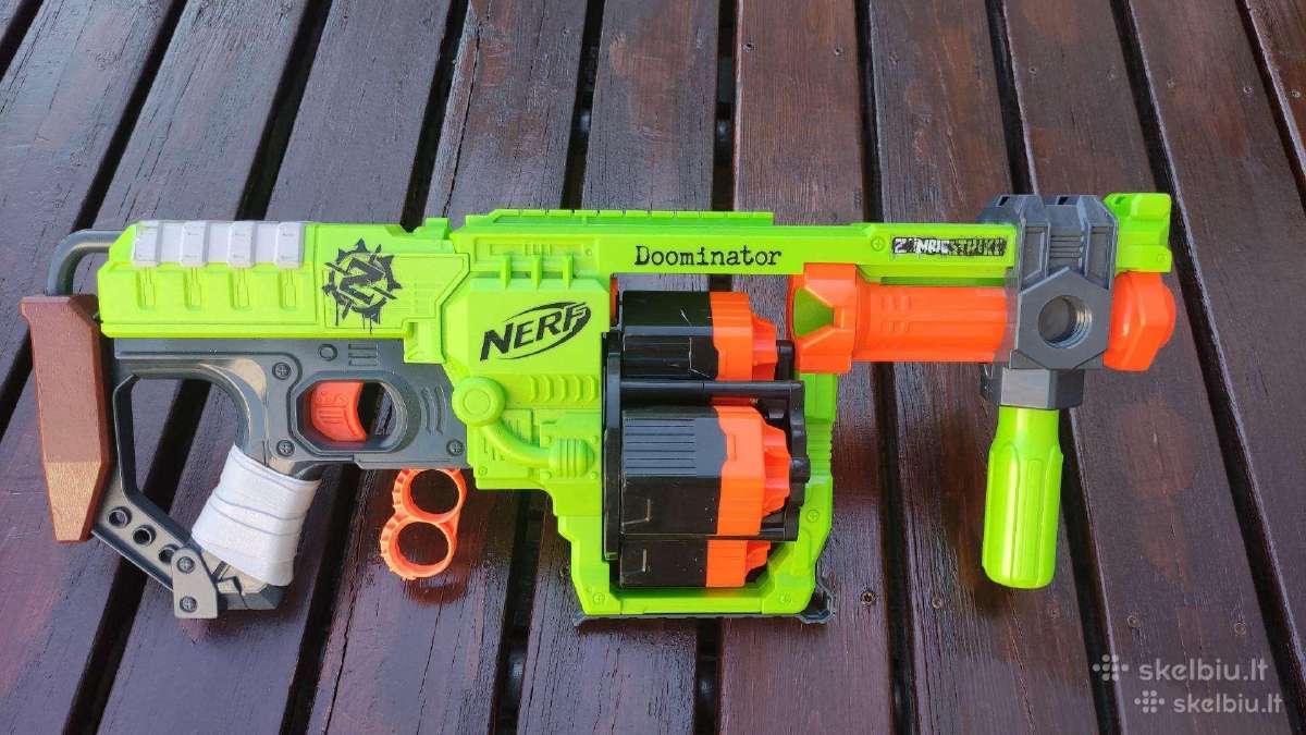 Nerf Zombie Strike Doominator šautuvas