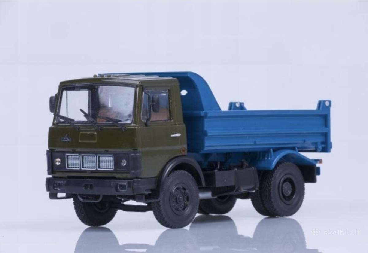 Maz 5551