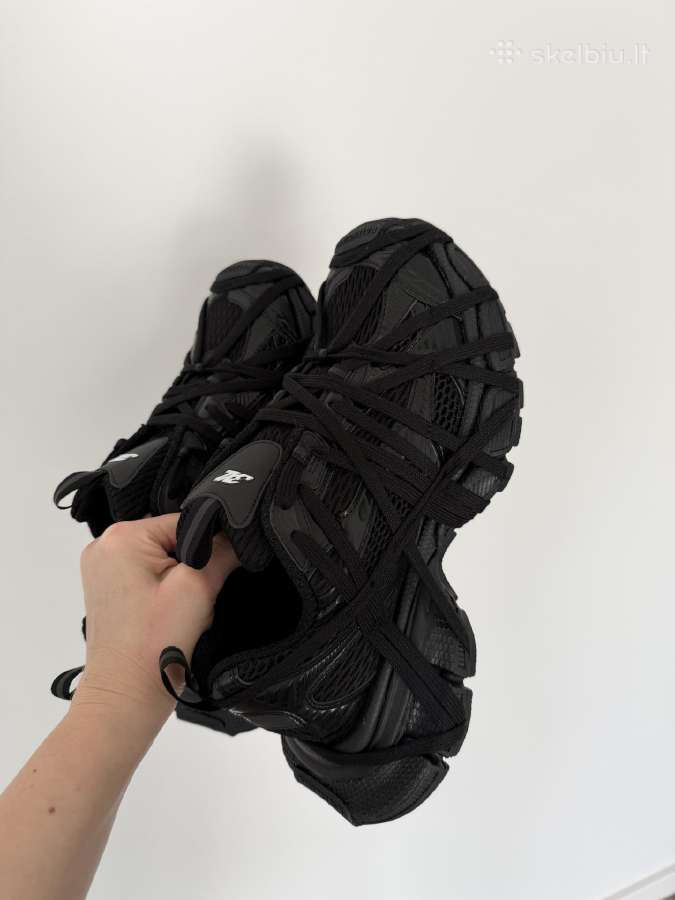 Balenciaga unisex kedukai