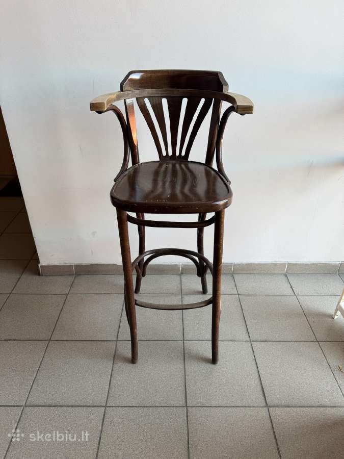 Senovinė medinė tvirta baro kėdė 79 Eur