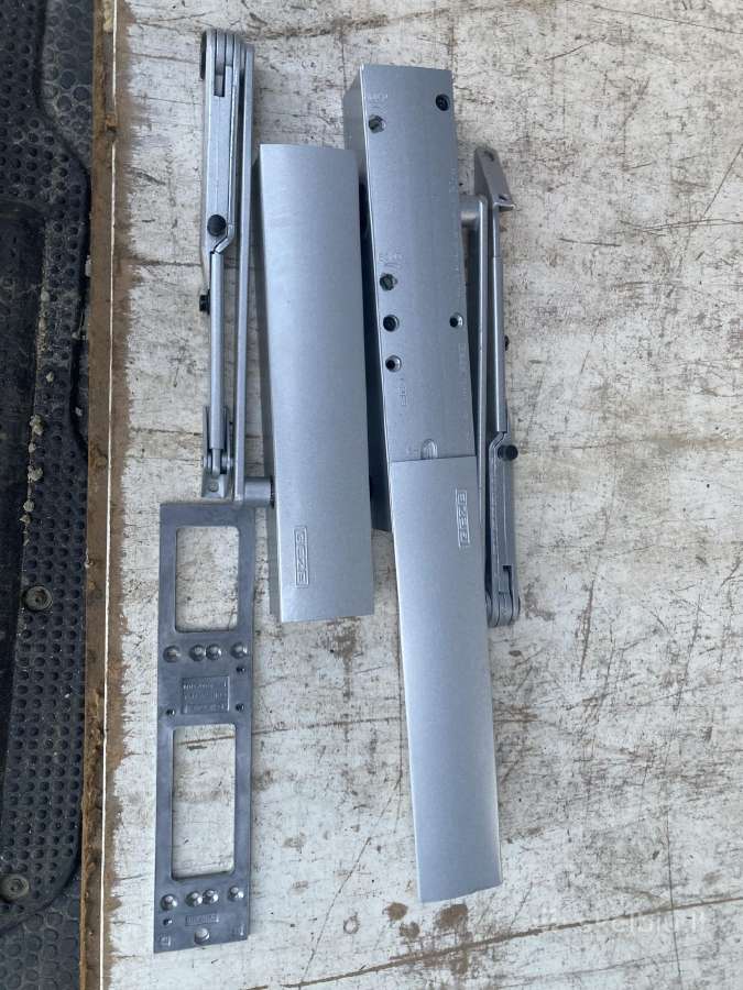 Duru pritraukejas geze ts4000