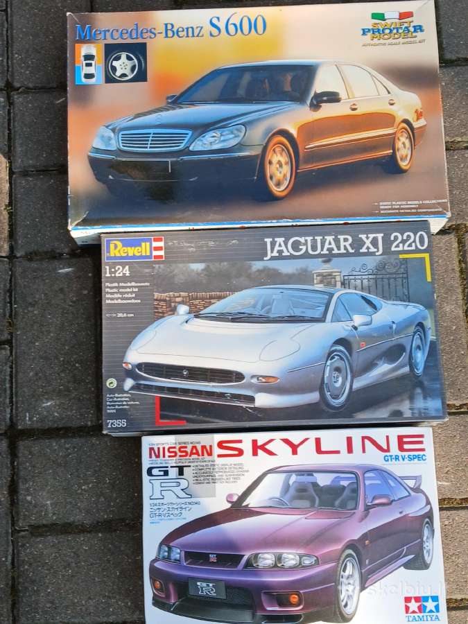 Klijuojami įvairūs automobilių mod.1:24