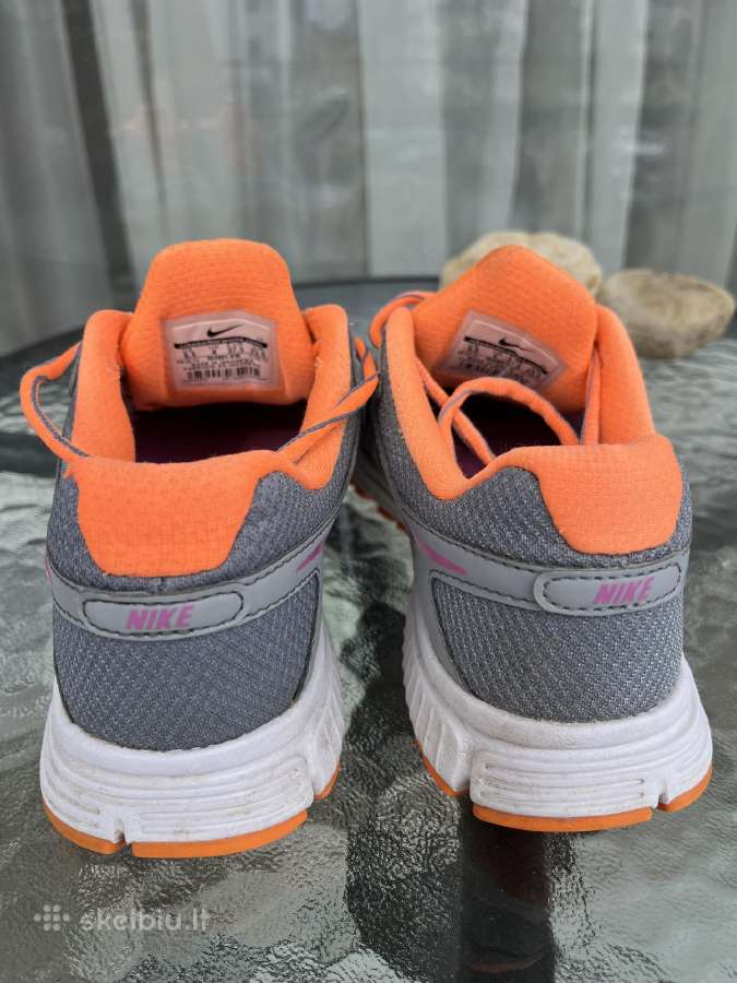 2 Nike originalūs kedai 37.5 ir 38 dydžio geri - nuotraukos Nr. 2