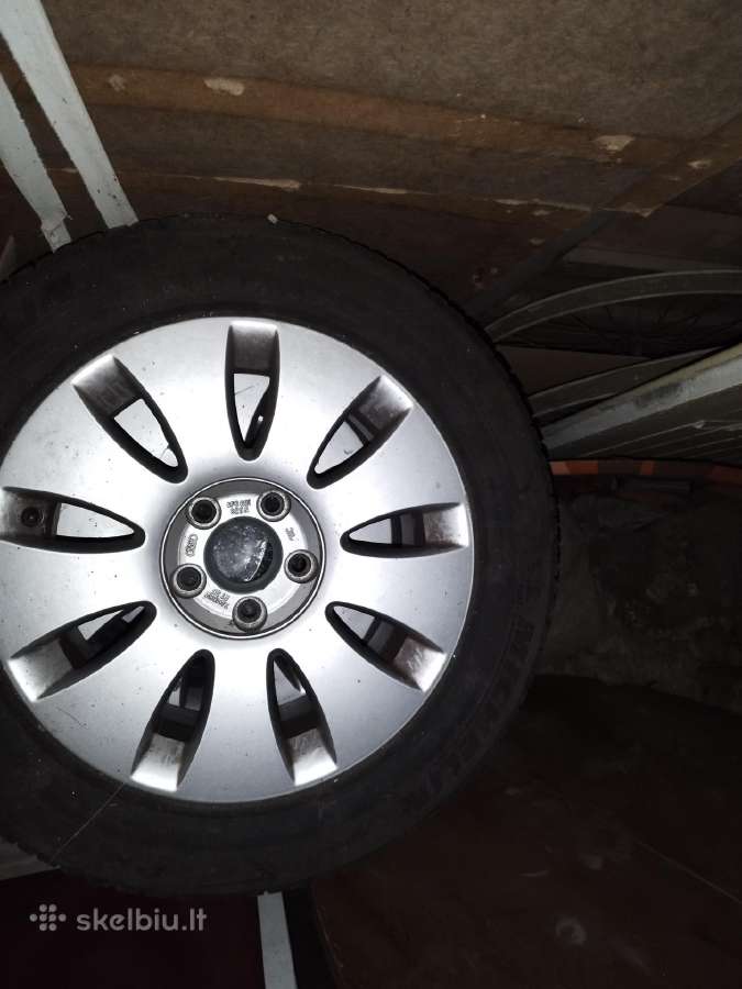 Originalus r16 audi a4 ratai su padangomis