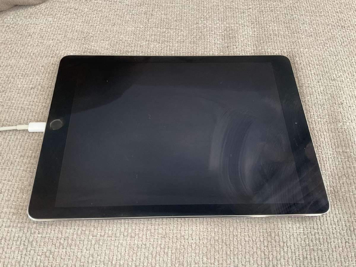 Parduodamas geros būklės, naudotas iPad Pro 9.7