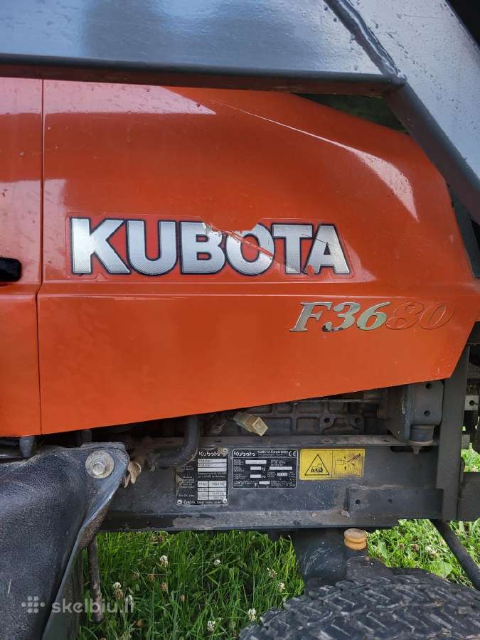 Parduodama žoliapjovė Kubota - nuotraukos Nr. 8