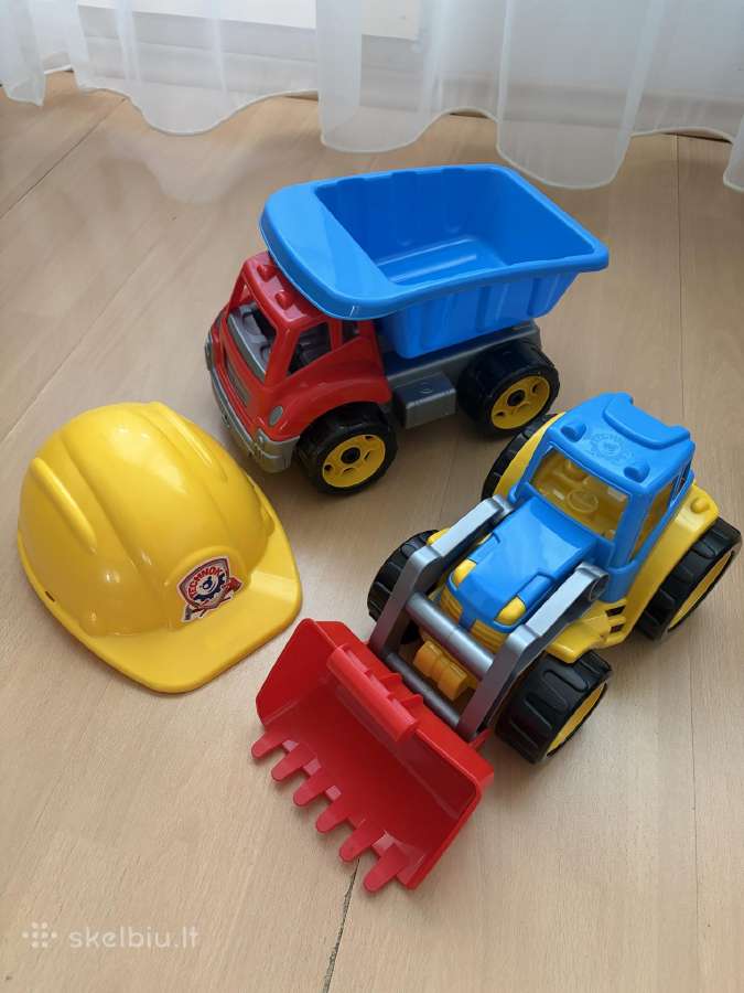 Statybinės mašinėlės + šalmas (labai geros būklės)
