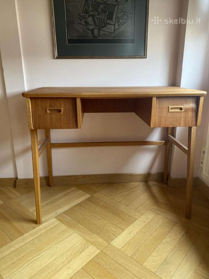 Art Deco stalas