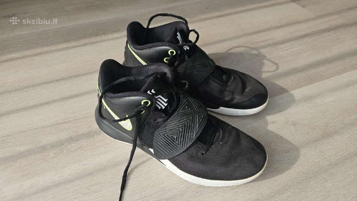 Nike Kyrie flytrap III 45 dydis