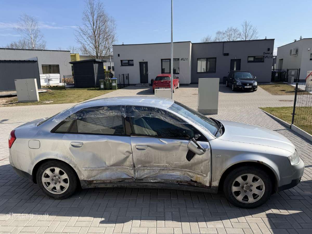 Daužta audi a4 - nuotraukos Nr. 2