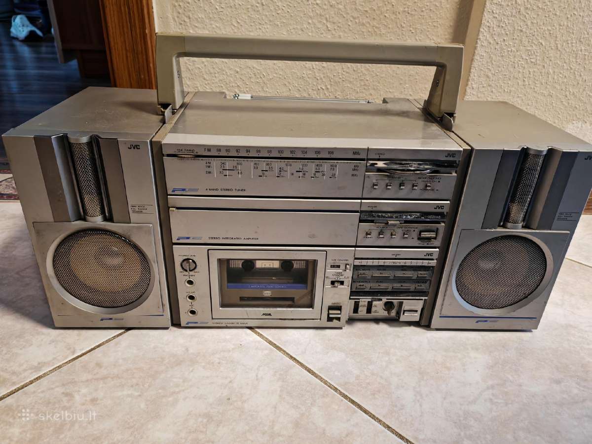 JVC Pc B5k boombox