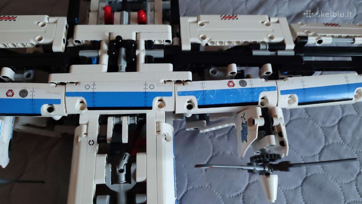 Lego Technic 42025 Cargo plane (lėktuvas) - nuotraukos Nr. 8