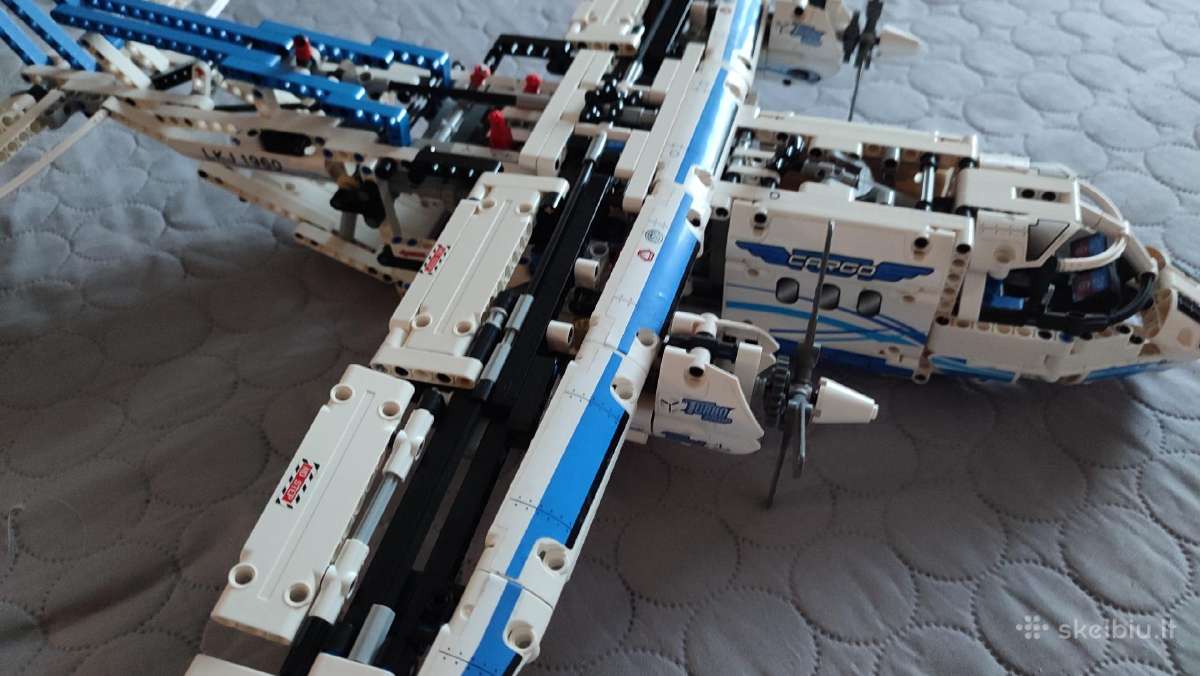Lego Technic 42025 Cargo plane (lėktuvas) - nuotraukos Nr. 9