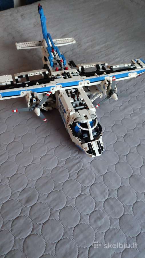 Lego Technic 42025 Cargo plane (lėktuvas) - nuotraukos Nr. 4
