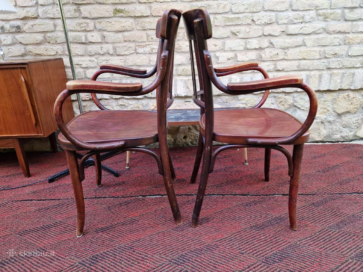 Vintažiniai Thonet bukmedžio krėslai