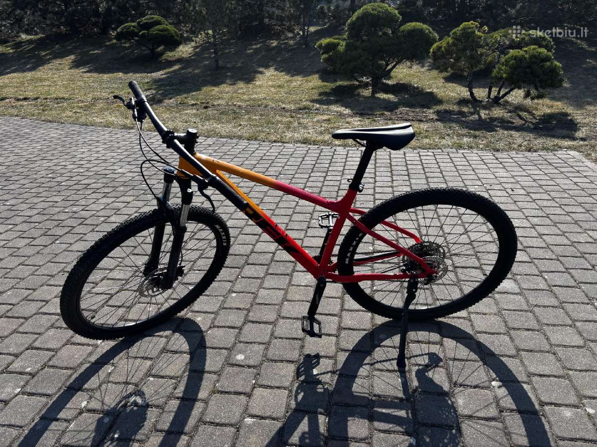 Trek Marlin 7 Radioactive L