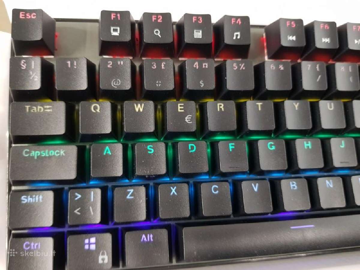 Nauja mechaninė klaviatūra su mėlynais switchais - nuotraukos Nr. 7