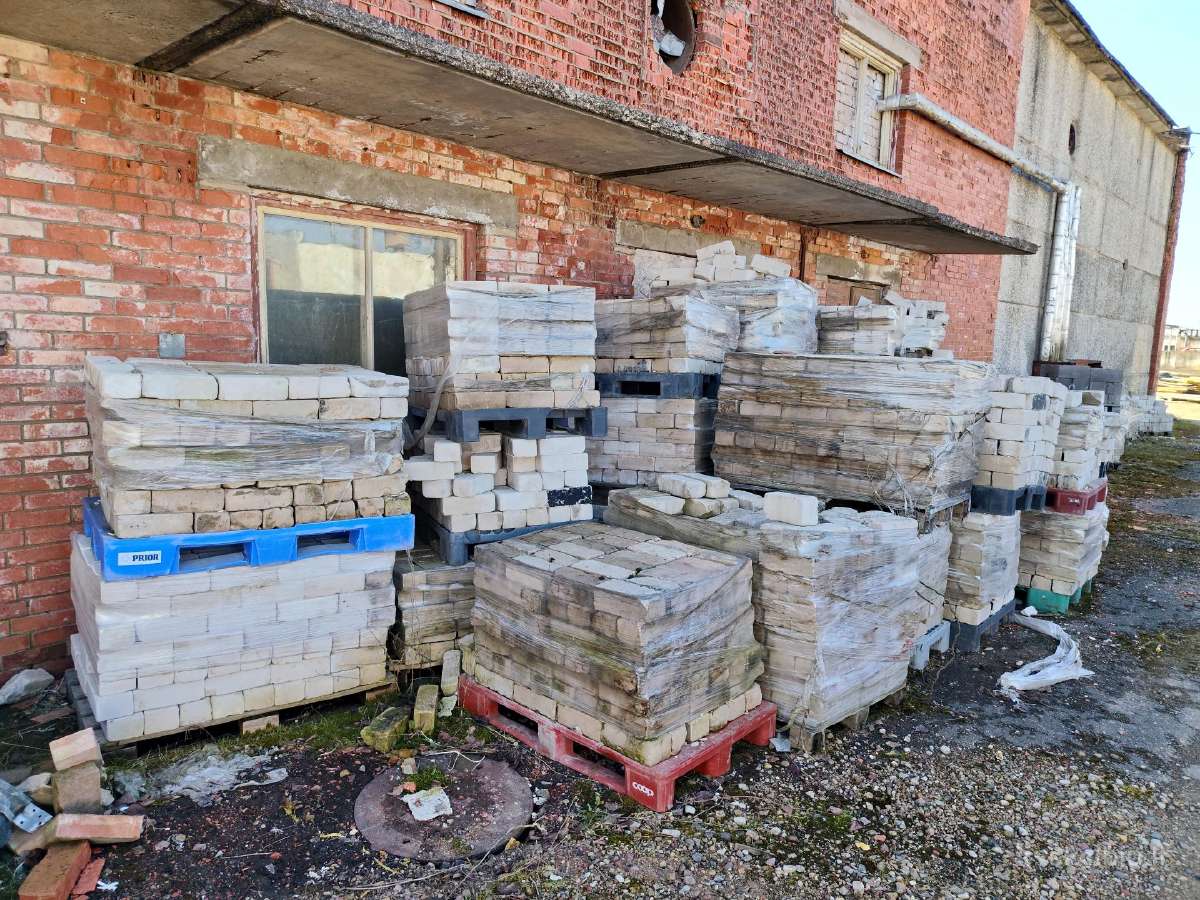 Naudotos silikatinės baltos plytos