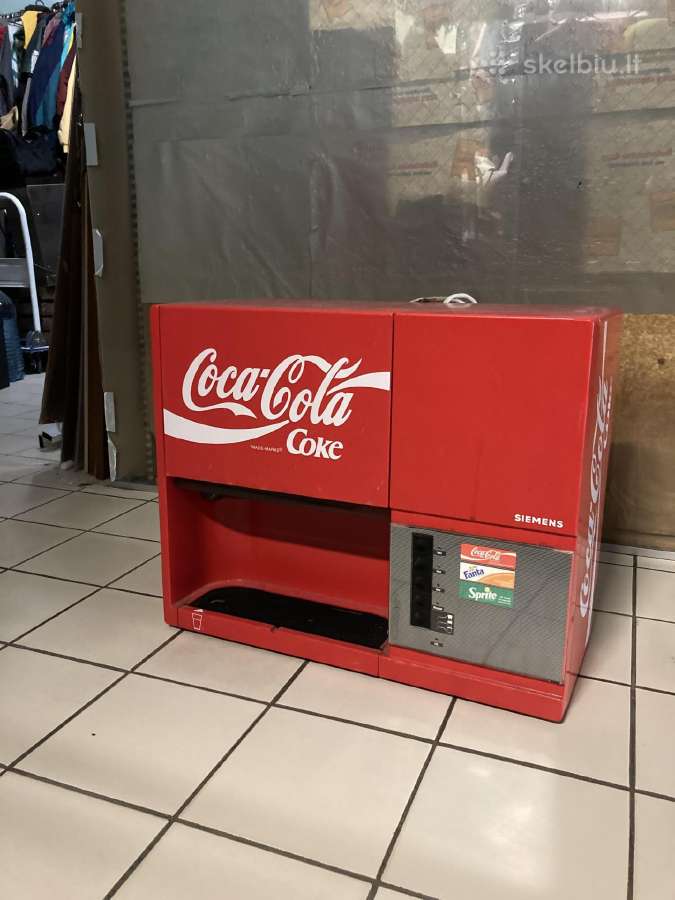 Coca cola gėrimų automatas