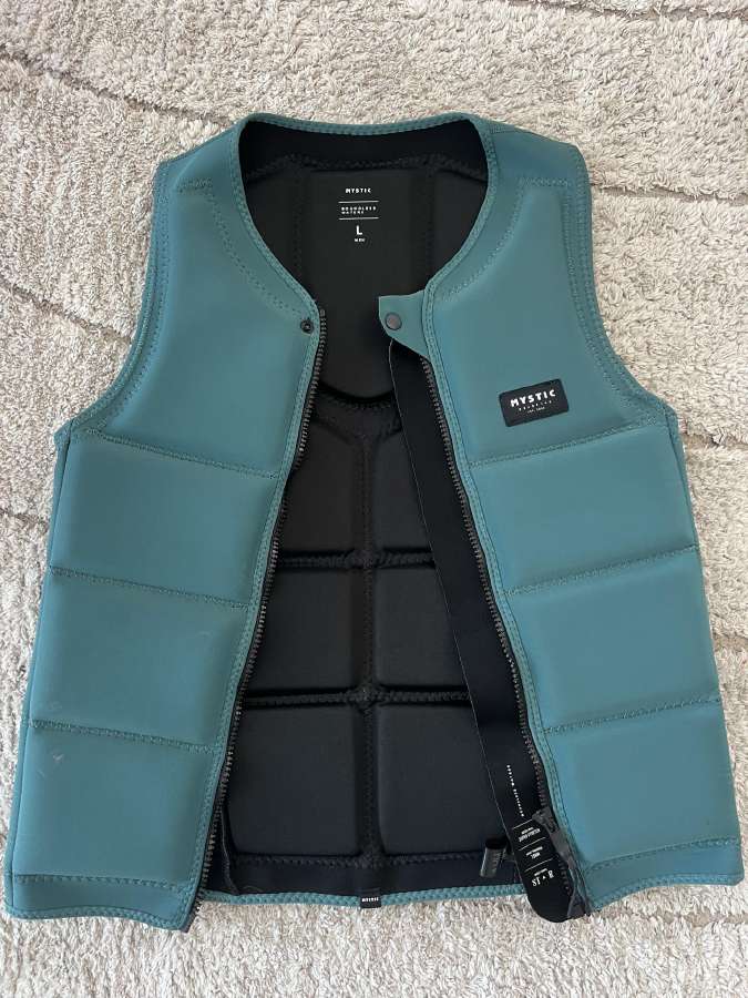 Wake liemenė Mystic Star Impact Vest