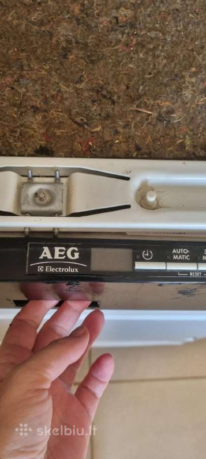 Naudota indaplovė Aeg, siaura 45 cm