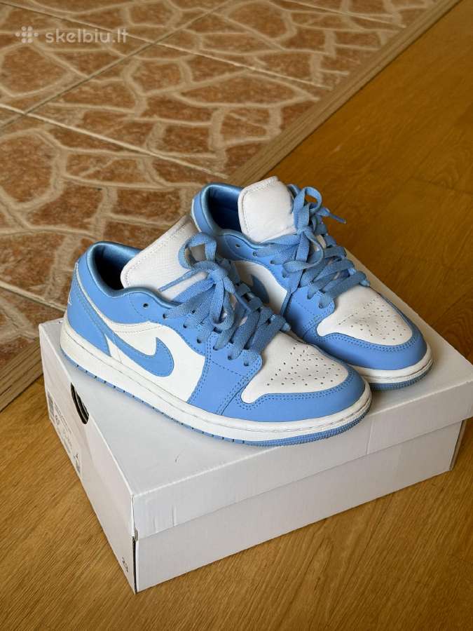 Air Jordan 1low