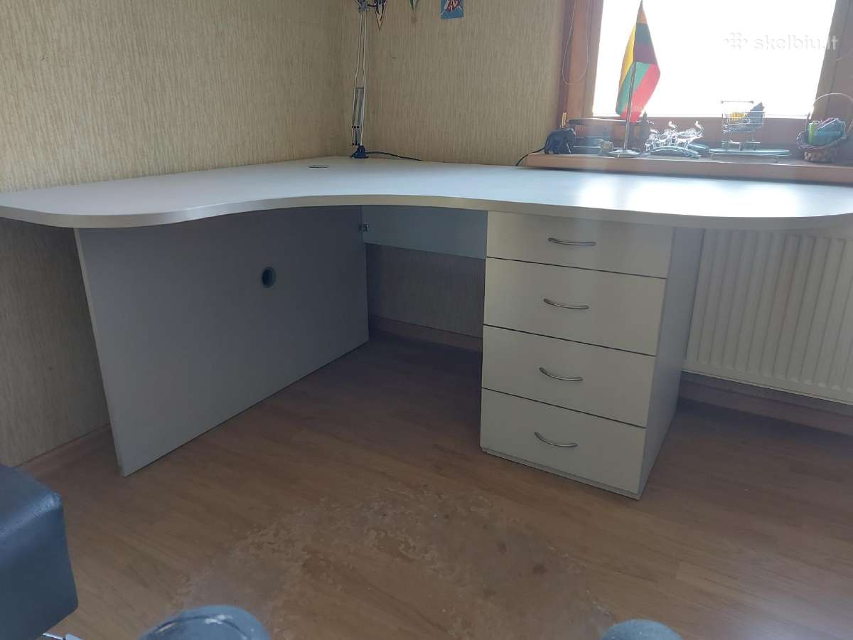 Rašomasis stalas