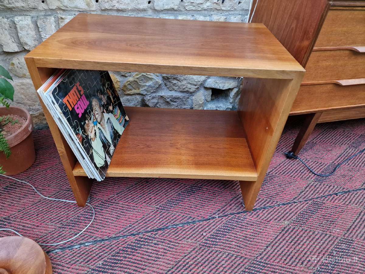 Vintažinis mid century riešuto patefono staliukas - nuotraukos Nr. 5