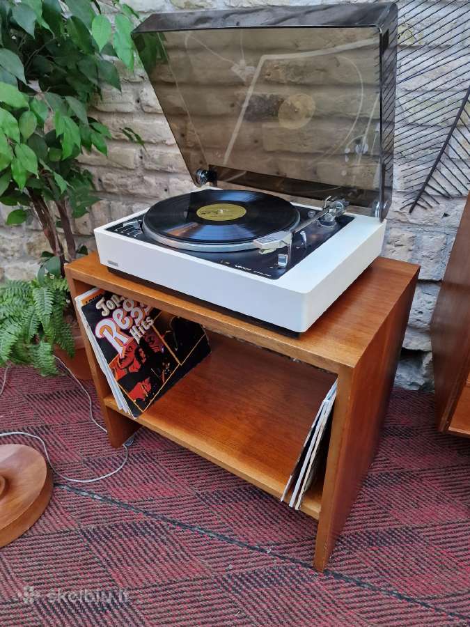 Vintažinis mid century riešuto patefono staliukas - nuotraukos Nr. 11