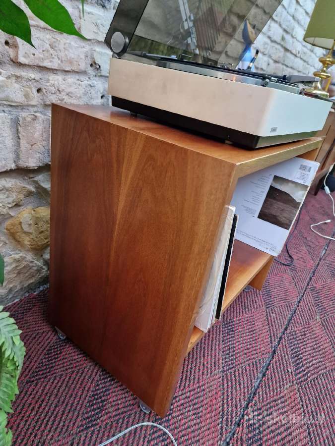 Vintažinis mid century riešuto patefono staliukas - nuotraukos Nr. 13