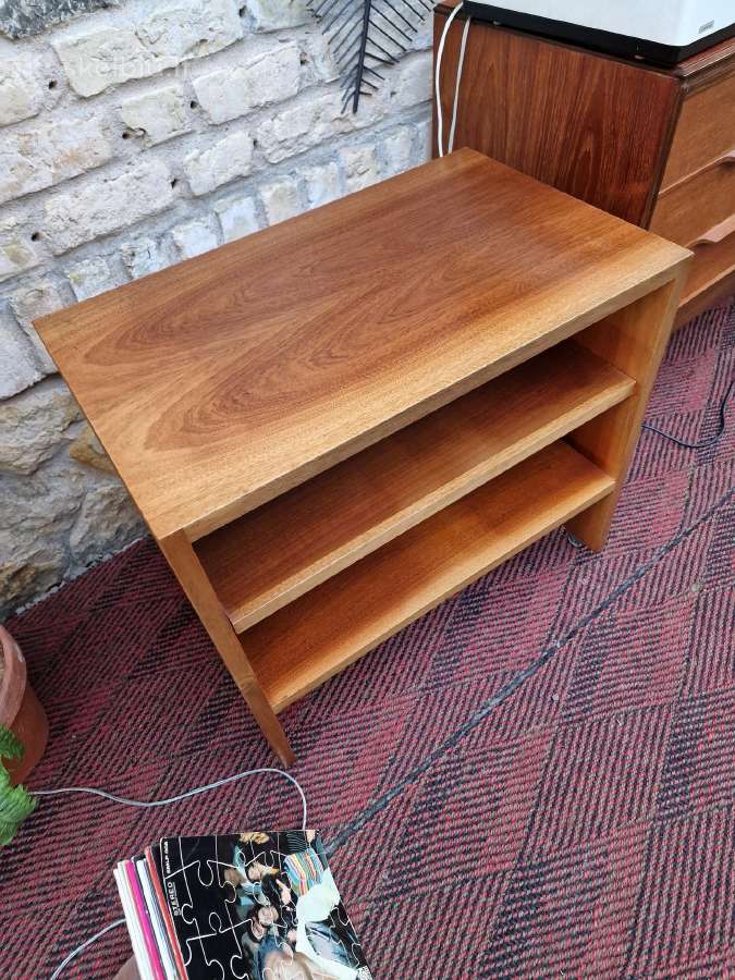 Vintažinis mid century riešuto patefono staliukas - nuotraukos Nr. 16