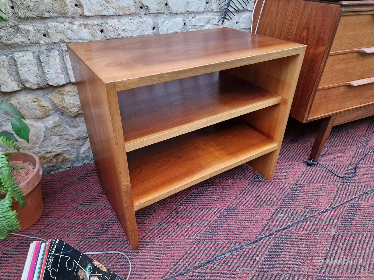 Vintažinis mid century riešuto patefono staliukas - nuotraukos Nr. 25