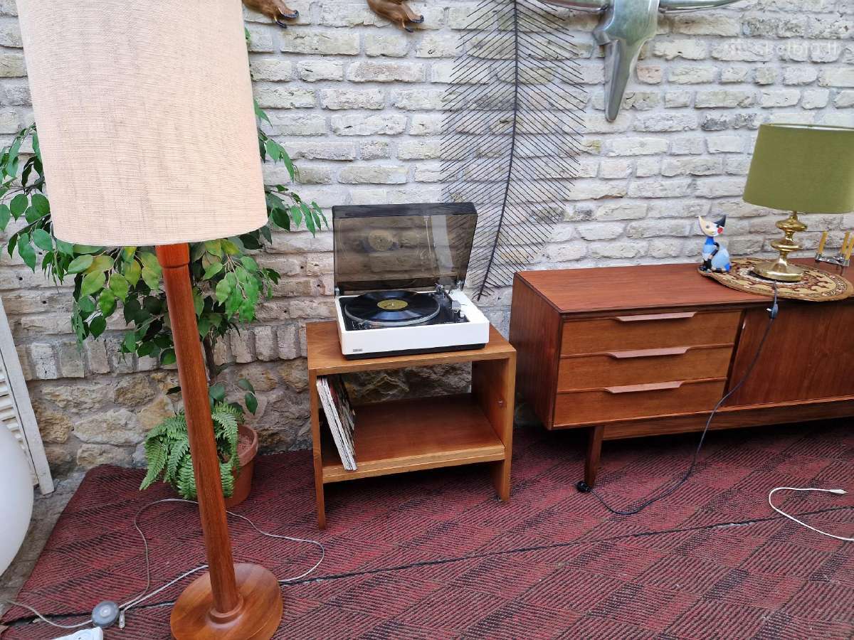 Vintažinis mid century riešuto patefono staliukas - nuotraukos Nr. 21