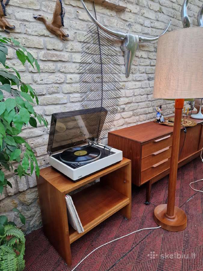 Vintažinis mid century riešuto patefono staliukas - nuotraukos Nr. 29