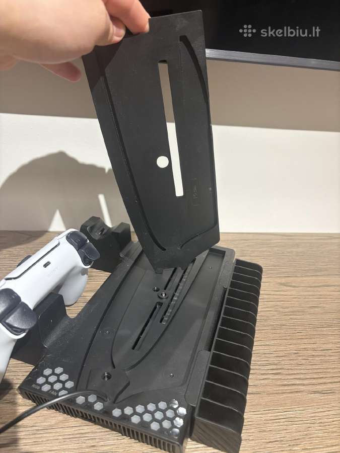Ps 5 stovas su ventiliatoriumi - nuotraukos Nr. 5