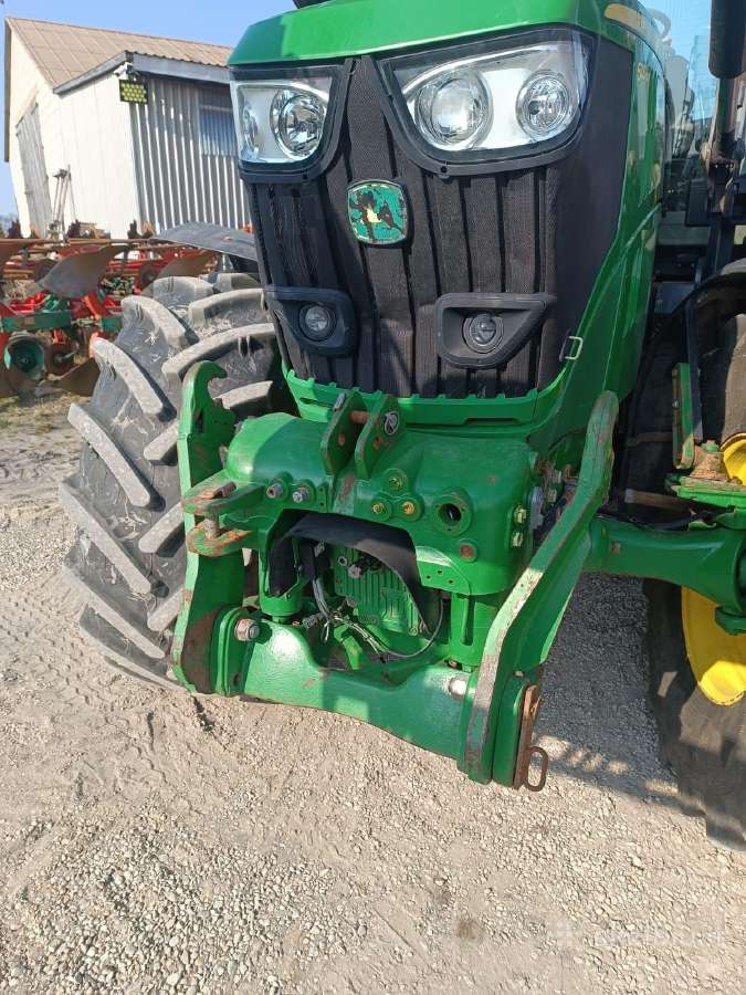 Traktorius john deere 6215r 2015 metu - nuotraukos Nr. 8