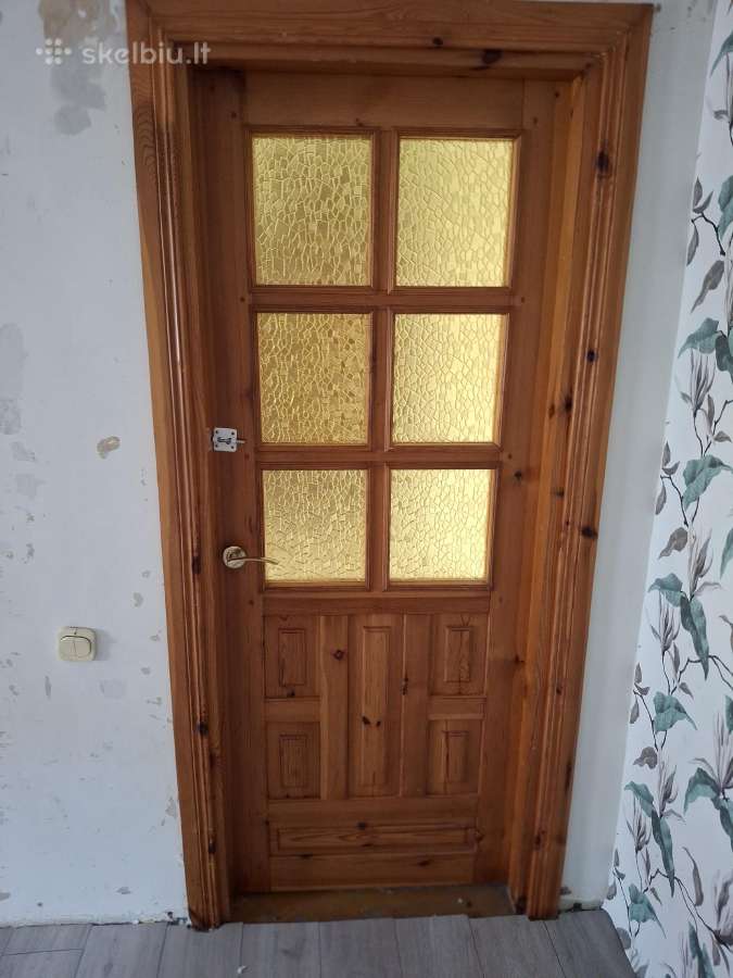 Parduodu vidaus pušines duris